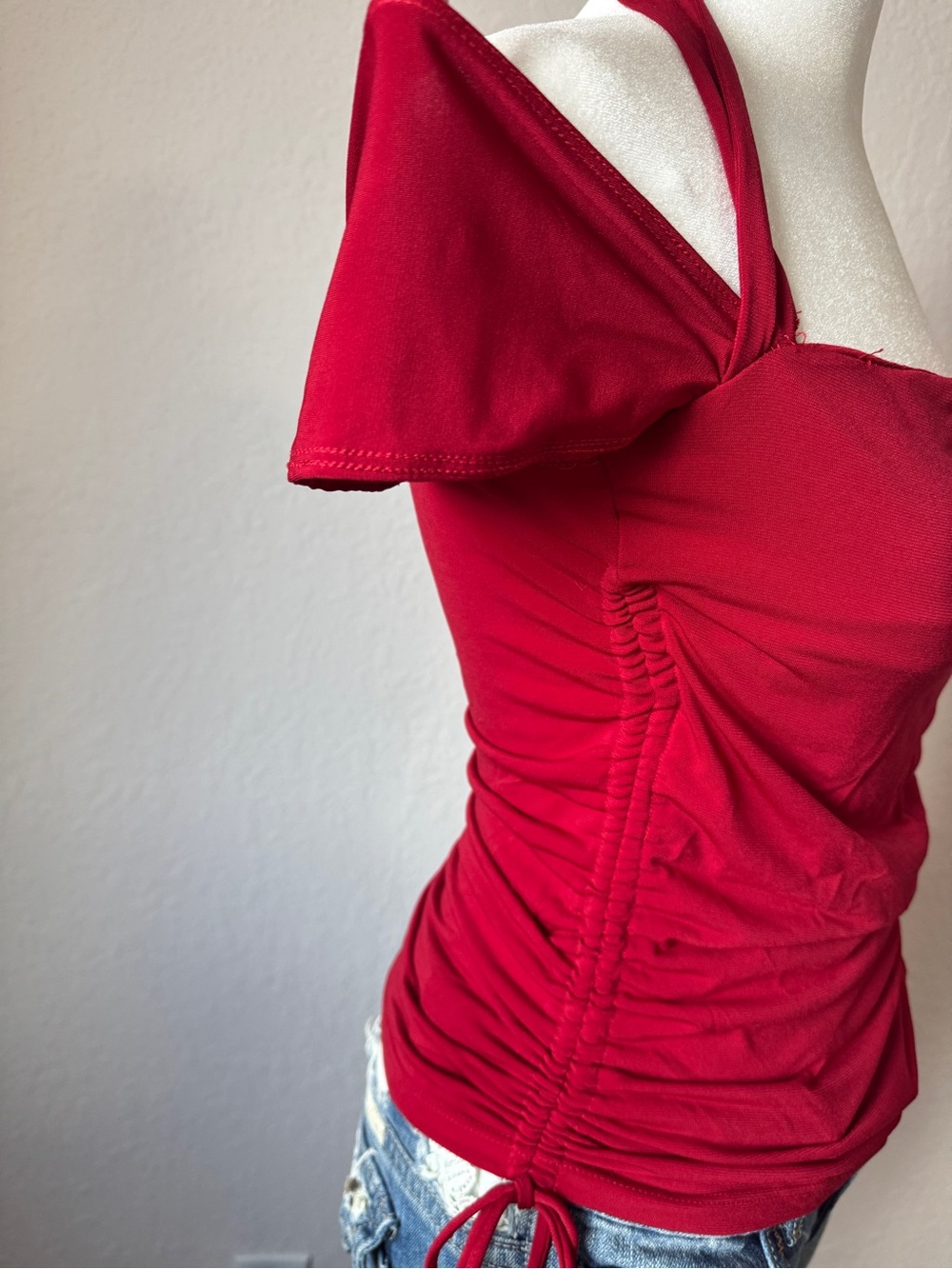 Y2K Wet Seal Red Ruched Halter Top Adjustable Tie Side - Picture 4 of 9